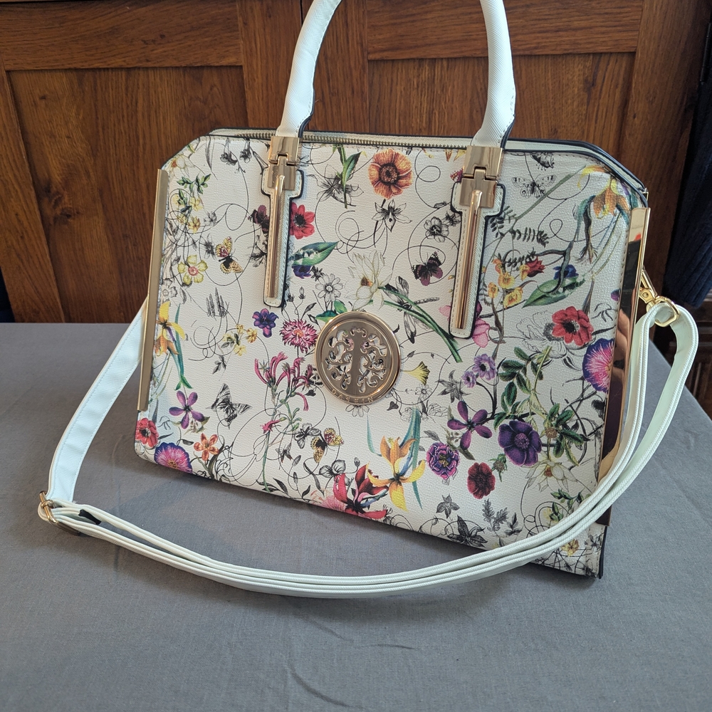 Elegant Floral Satchel with Gold Details